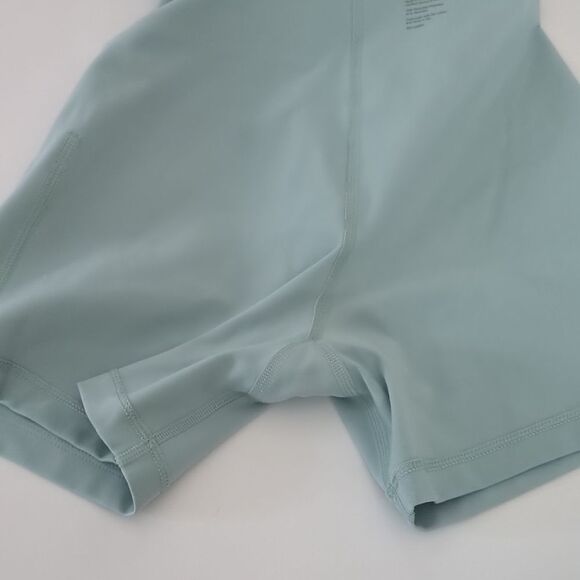 Girlfriend Collective Weekend Wrap Skort - Picture 10 of 11